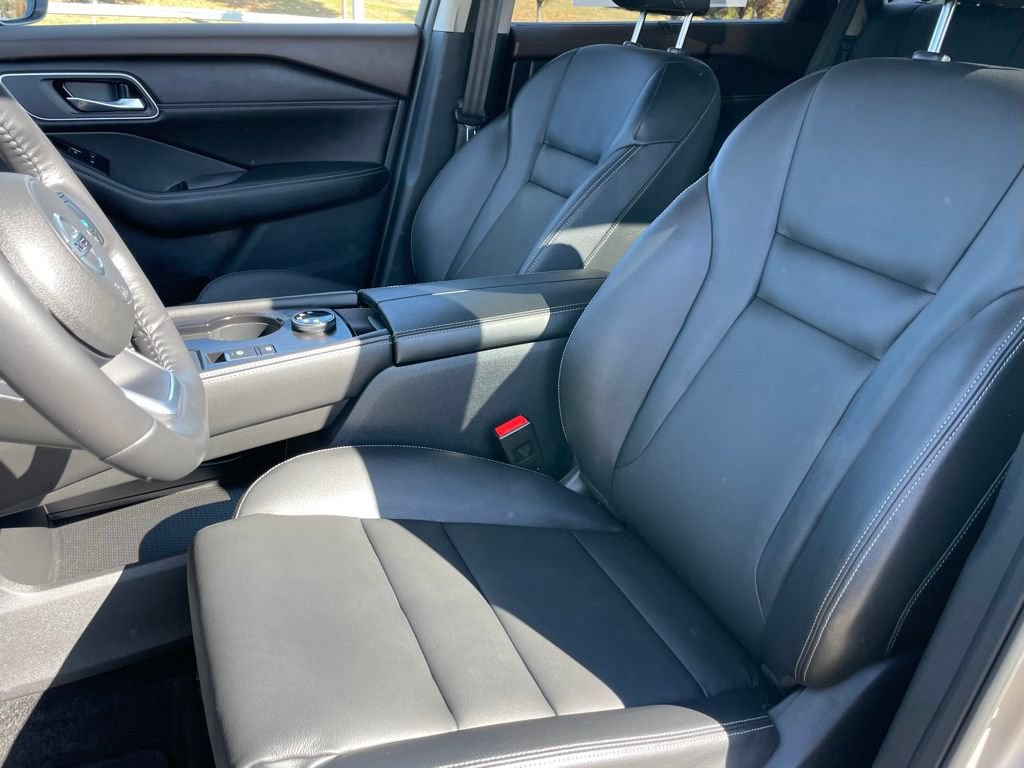 Certified 2023 Nissan Rogue SL w/ SL Premium Package AWD/4WD image 6