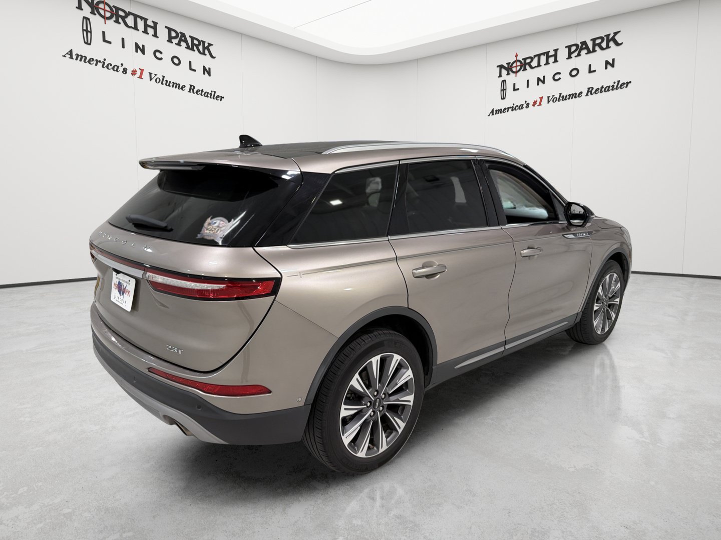 Used 2020 Lincoln Corsair Reserve w/ Equipment Group 201A AWD/4WD image 5