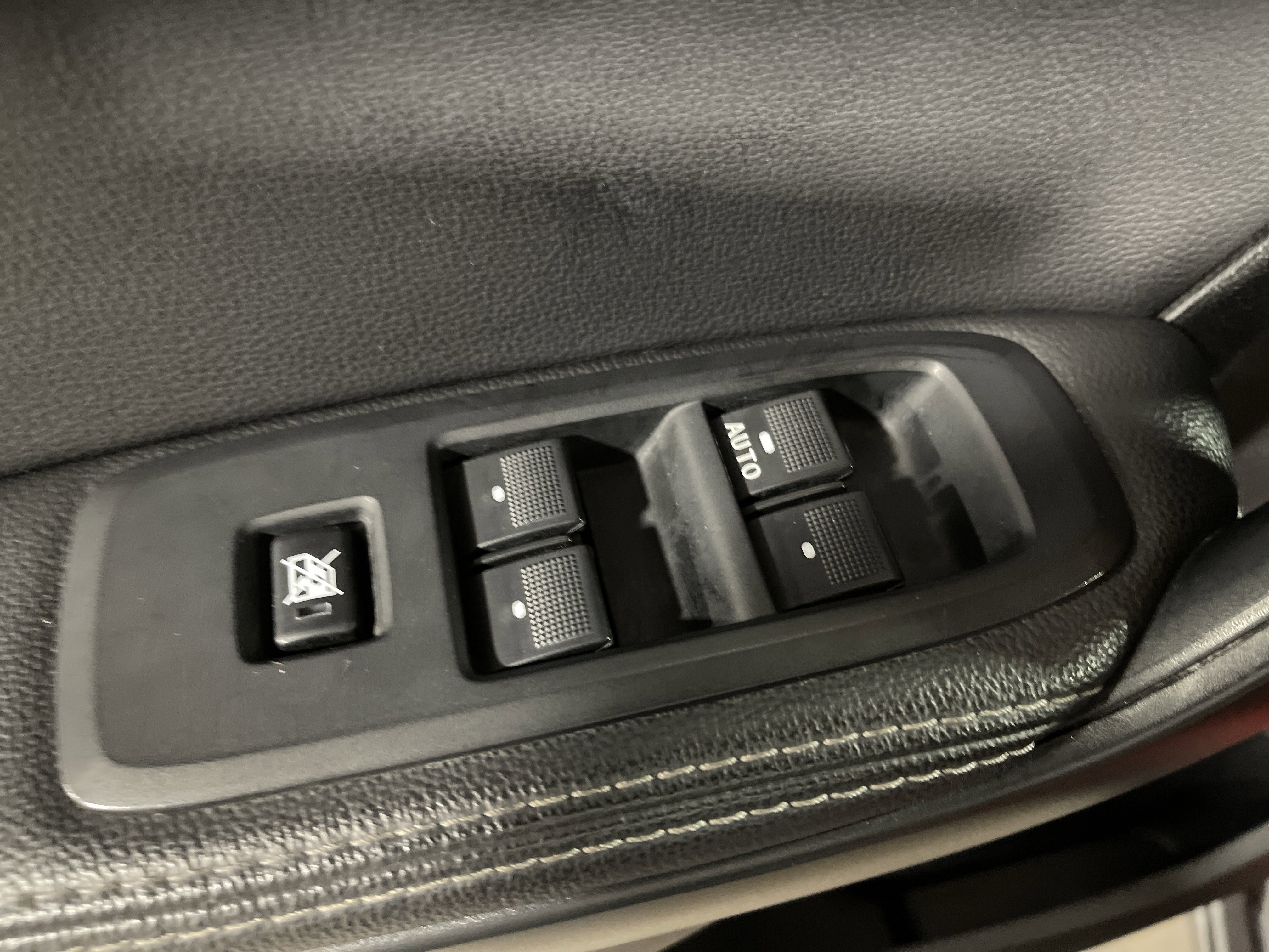 Used 2021 Ford Ranger Lariat w/ FX4 Off-Road Package image 9