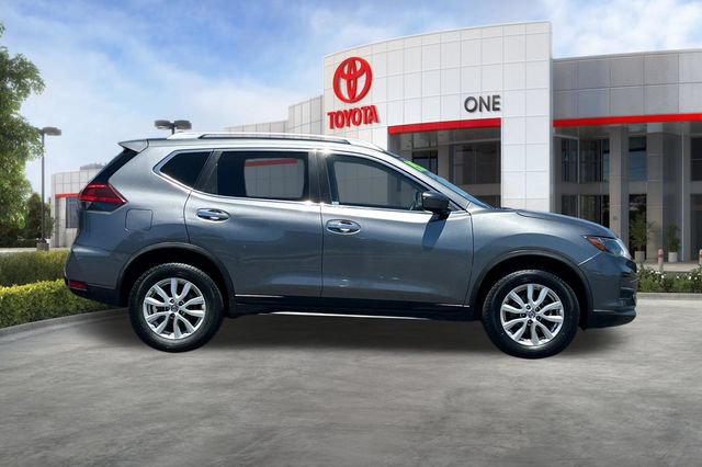 Used 2020 Nissan Rogue SV AWD/4WD image 3