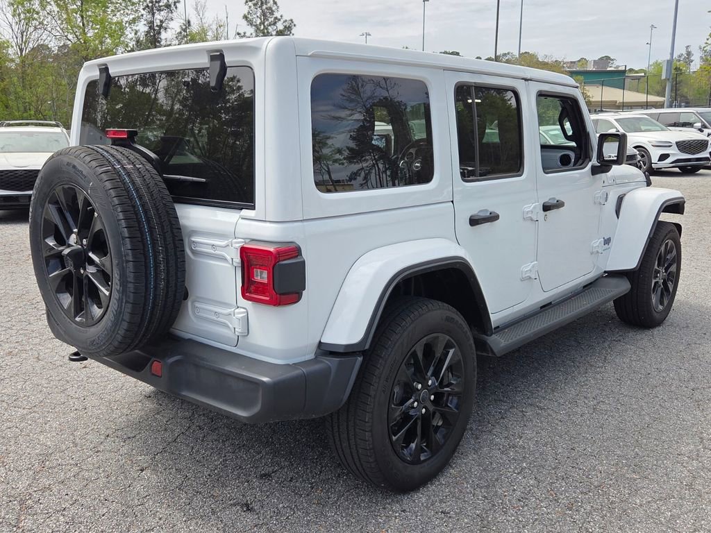 Used 2025 Jeep Wrangler Unlimited Sahara image 12