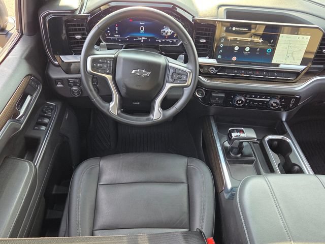 Used 2025 Chevrolet Silverado 1500 LT Trail Boss w/ Convenience Package II AWD/4WD image 7