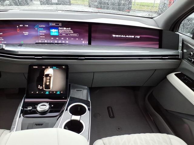 Used 2025 Cadillac Escalade IQ Luxury 1 image 17