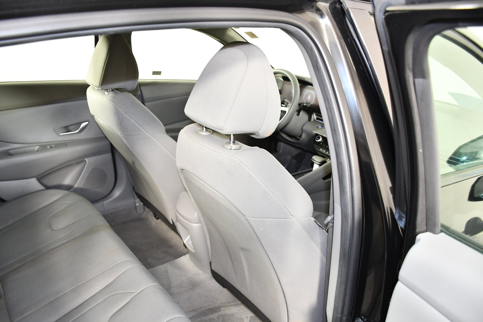 Used 2024 Hyundai Elantra SEL FWD image 45