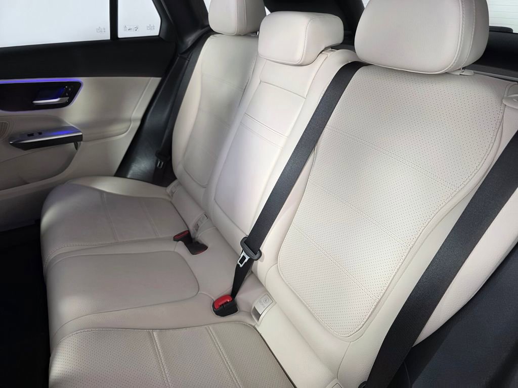 Certified 2024 Mercedes-Benz GLC 300 image 16