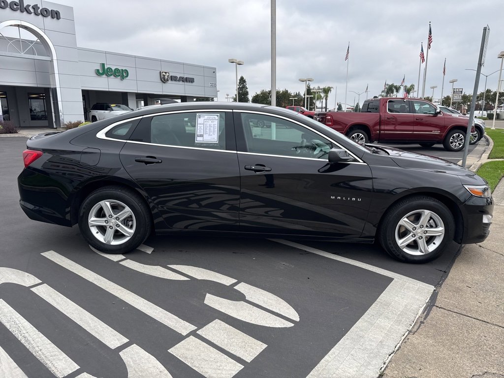 Used 2024 Chevrolet Malibu LT image 12