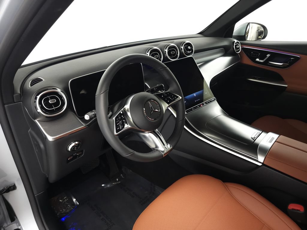 Certified 2026 Mercedes-Benz GLC 300 4MATIC image 8