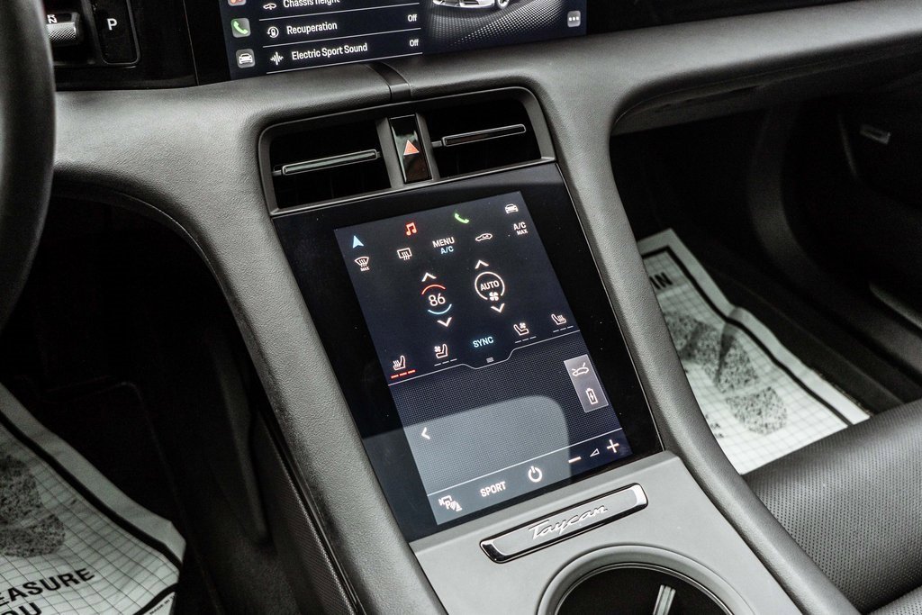 Used 2021 Porsche Taycan 4S image 25