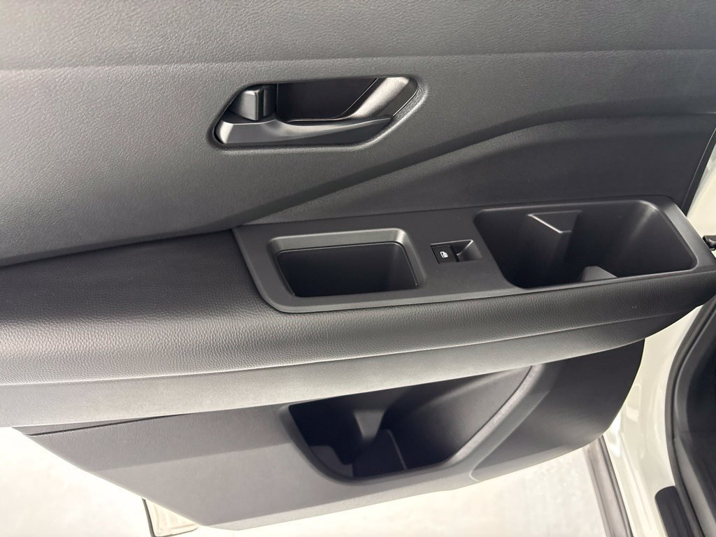 Certified 2026 Nissan Pathfinder SV FWD image 24