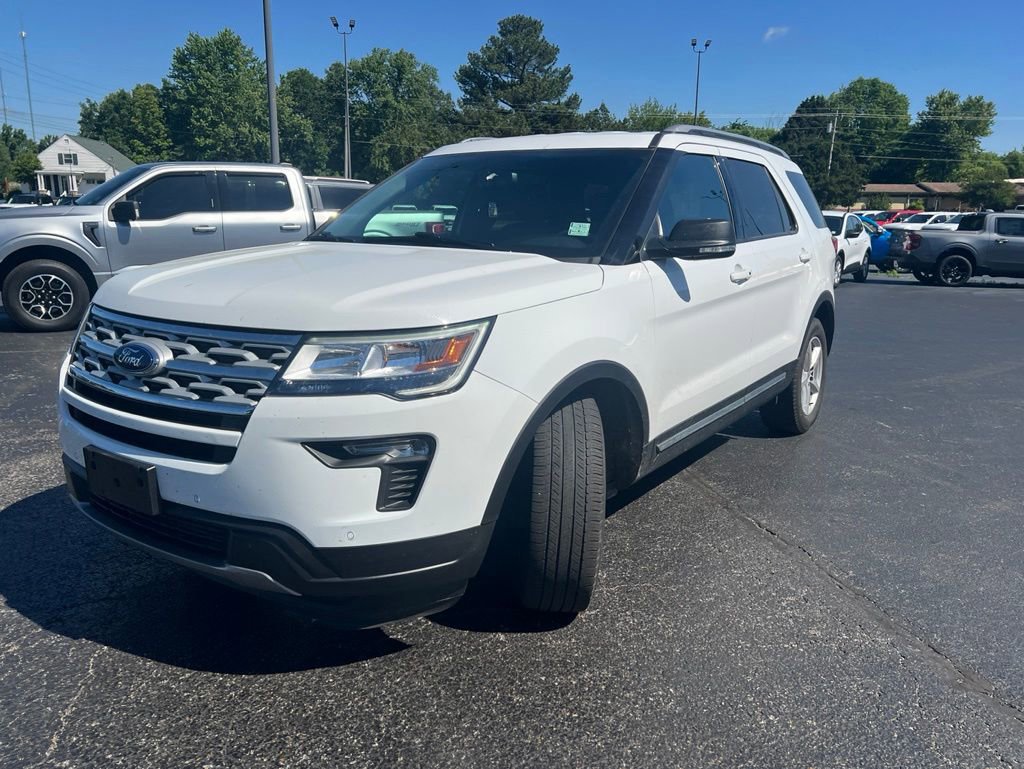 Used 2019 Ford Explorer XLT w/ Equipment Group 202A FWD image 6