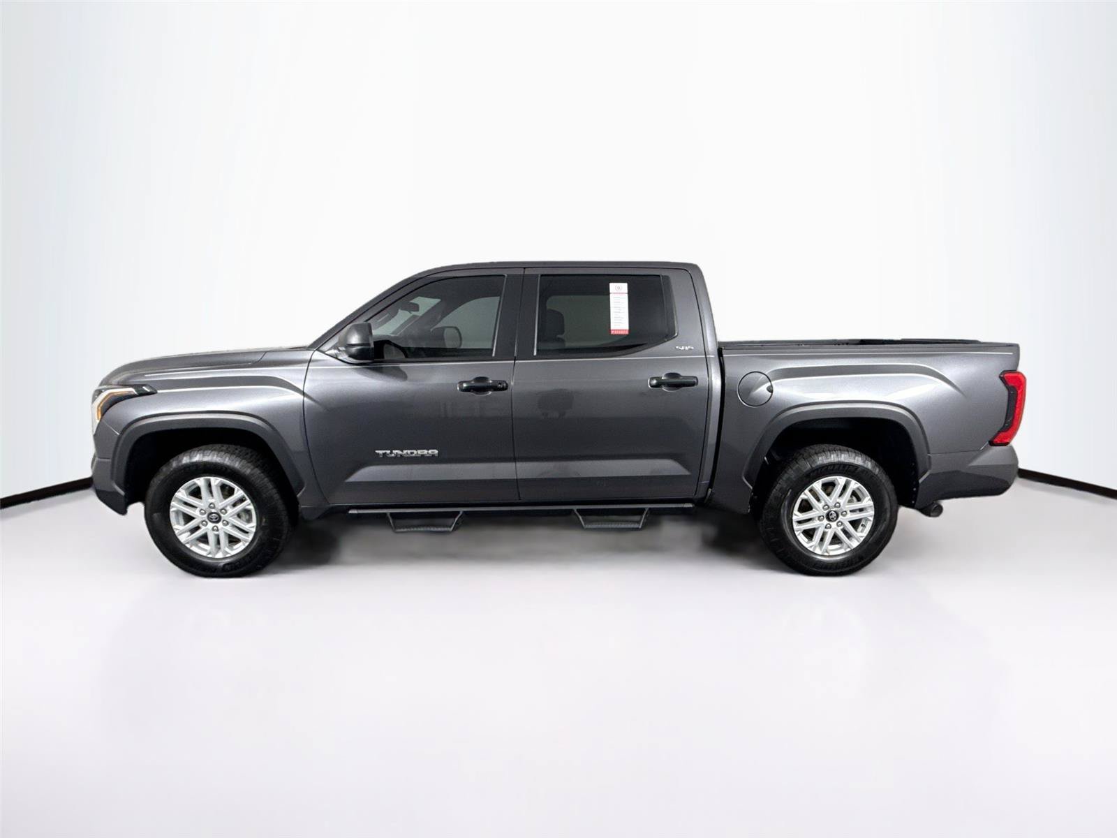 Used 2025 Toyota Tundra SR5 AWD/4WD image 13