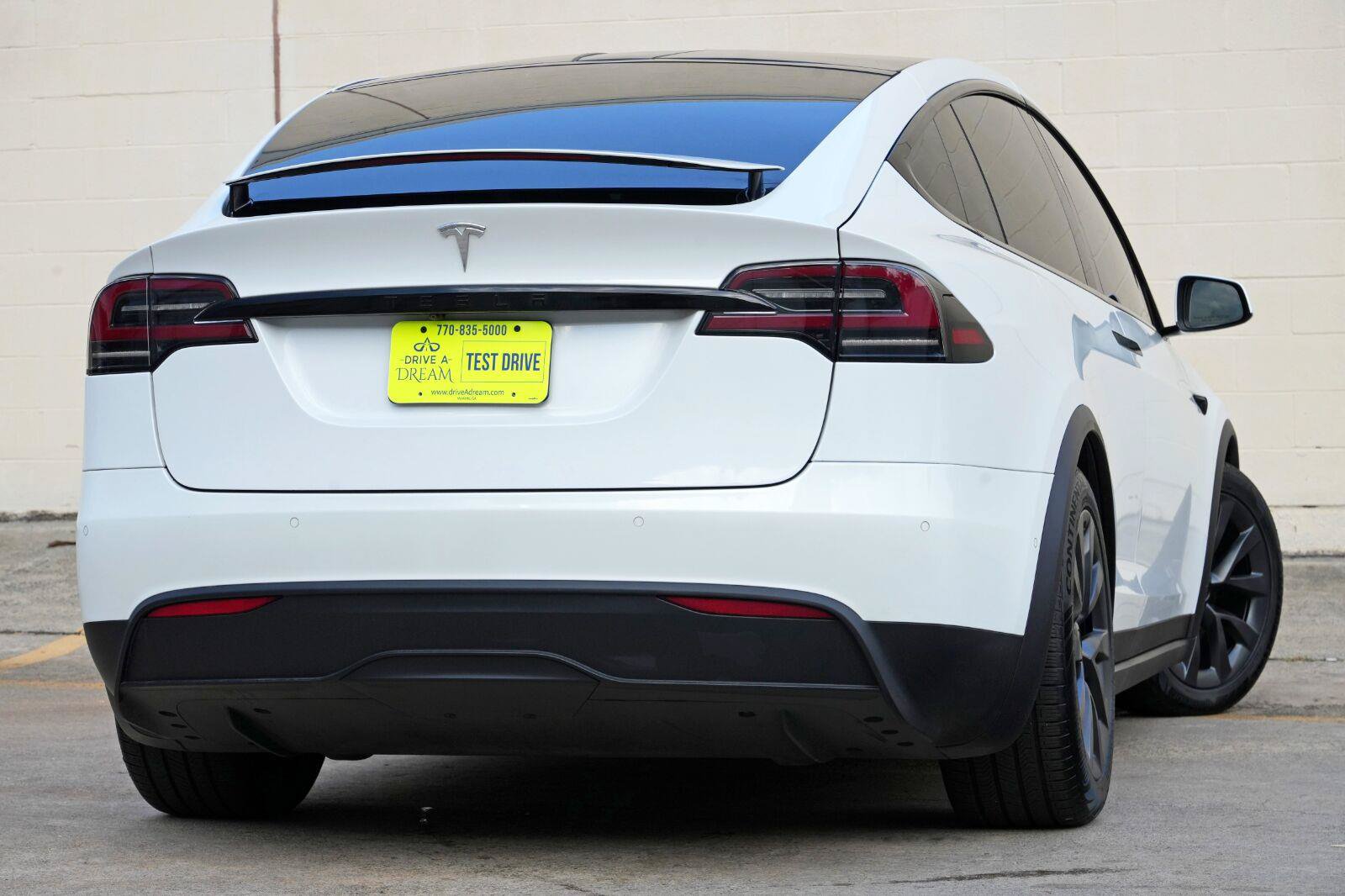 Used 2022 Tesla Model X AWD/4WD image 4