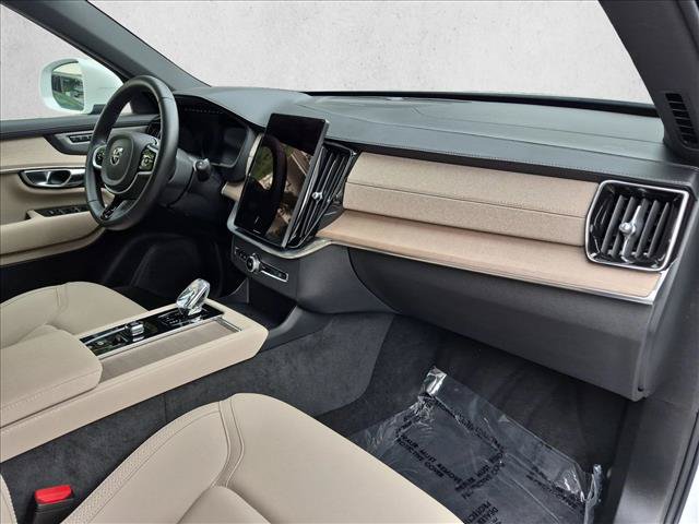 Used 2026 Volvo XC90 B6 Plus w/ Protection Package Premier AWD/4WD image 24