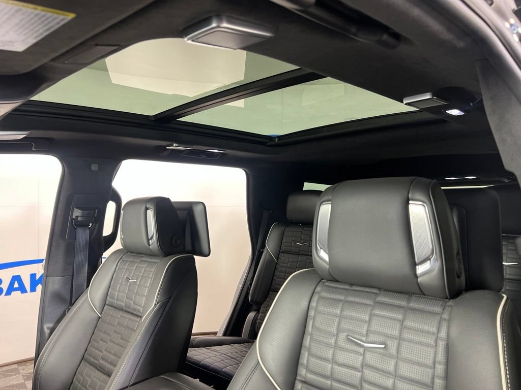 Used 2026 Cadillac Escalade V AWD/4WD image 32