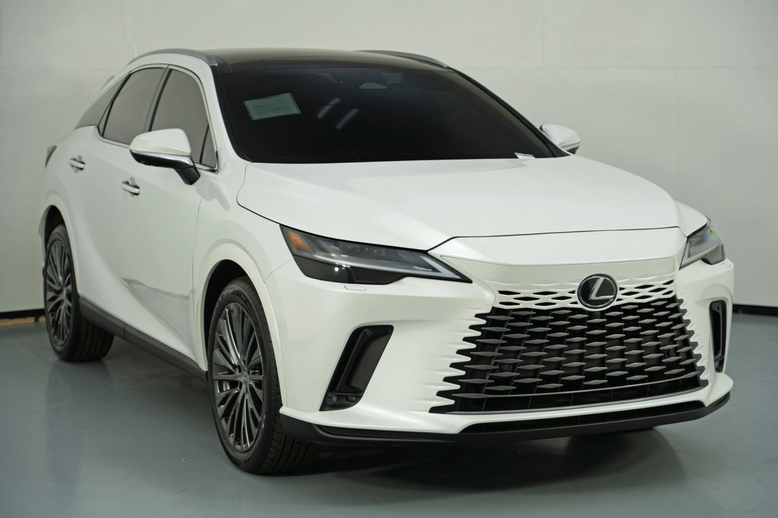 Used 2023 Lexus RX 350 Luxury w/ Cold Area Package image 58