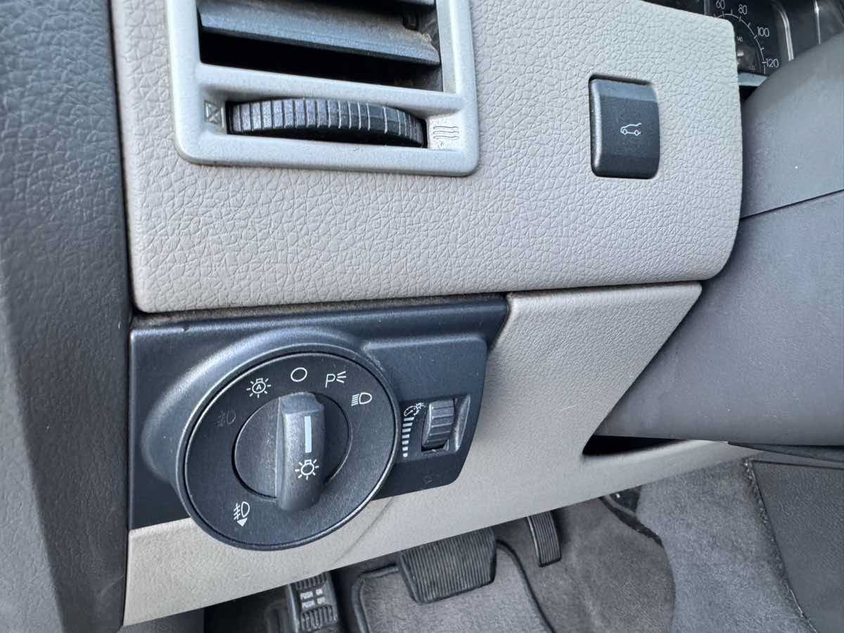 Used 2009 Lincoln MKX 2WD image 41