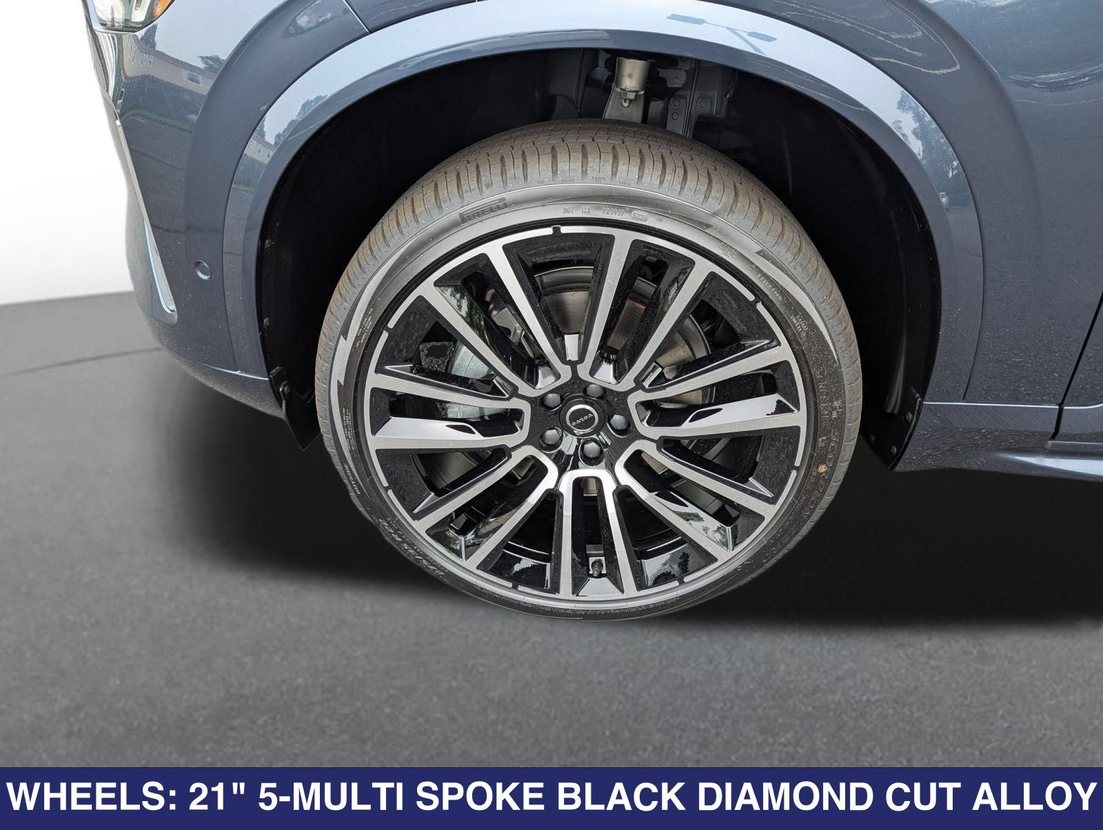 New 2025 Volvo XC90 B6 Ultra w/ Protection Package Premier AWD/4WD image 26