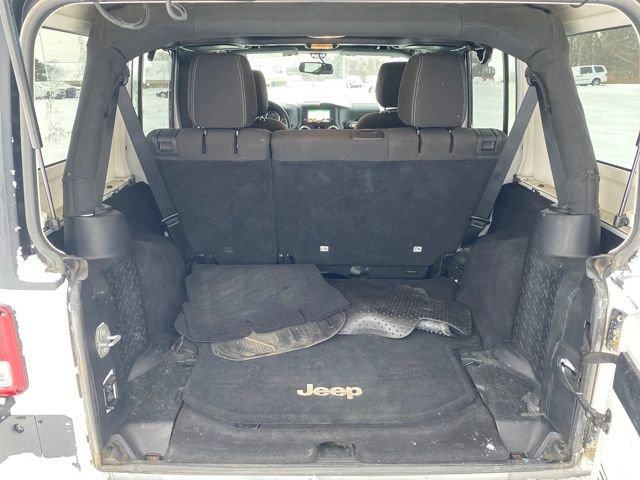 Used 2016 Jeep Wrangler Unlimited Sahara w/ Dual Top Group image 18
