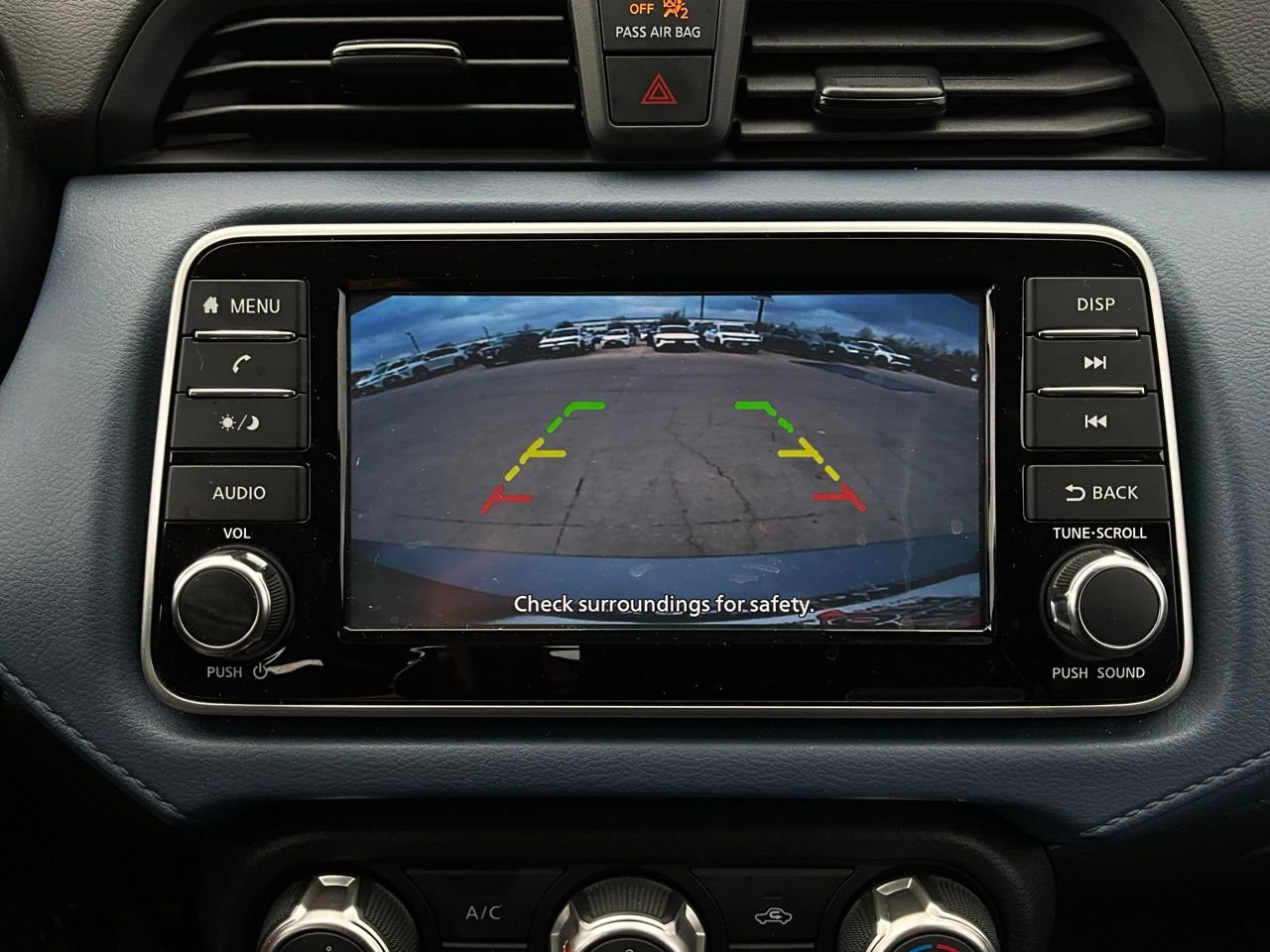 Used 2025 Nissan Versa SV image 27