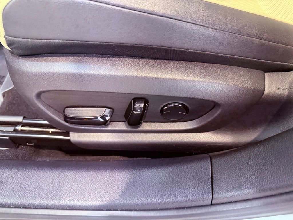 Certified 2021 Lexus ES 350 w/ Premium Package image 20