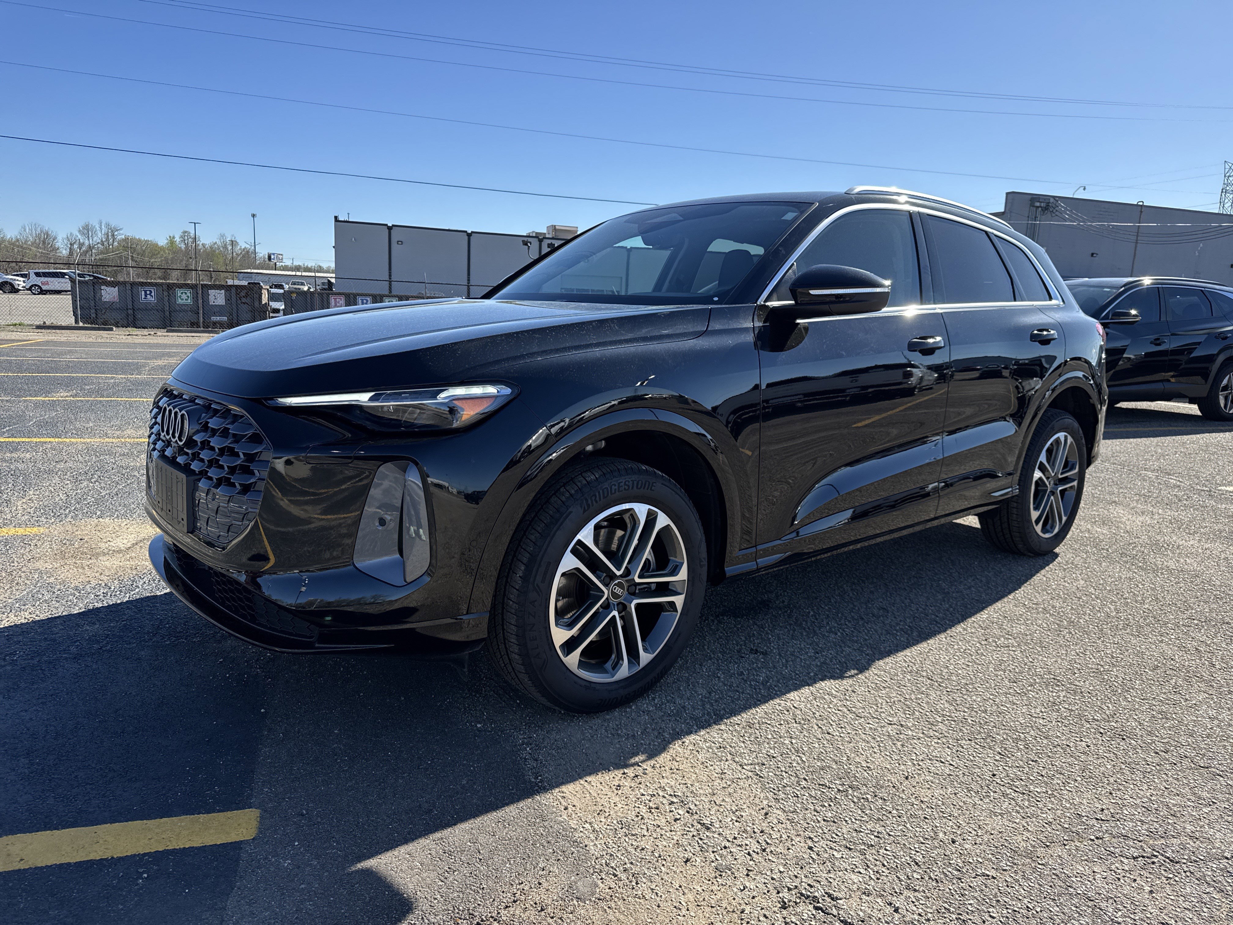 Certified 2025 Audi Q5 Premium Plus w/ Premium Plus image 1