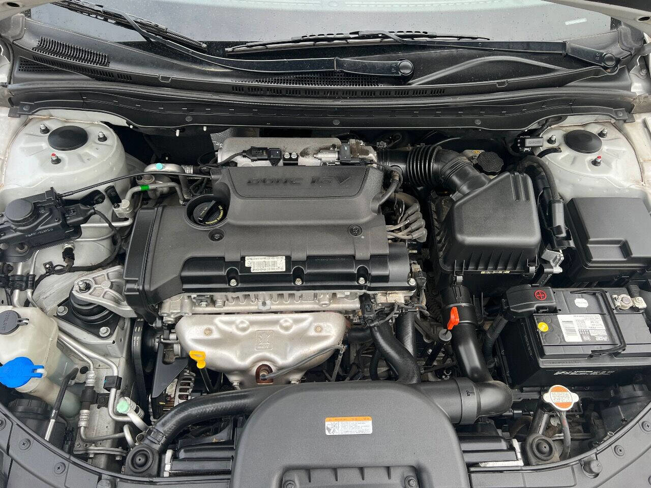 Used 2012 Hyundai Elantra w/ Preferred Pkg image 20