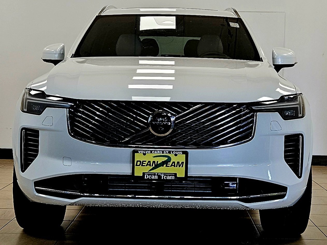 New 2026 Volvo XC90 T8 Ultra w/ Protection Package AWD/4WD image 7