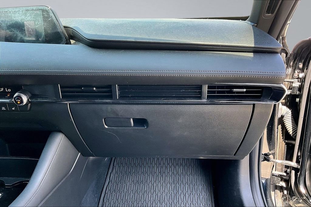 Used 2019 MAZDA MAZDA3 AWD Hatchback w/ Preferred Pkg image 17