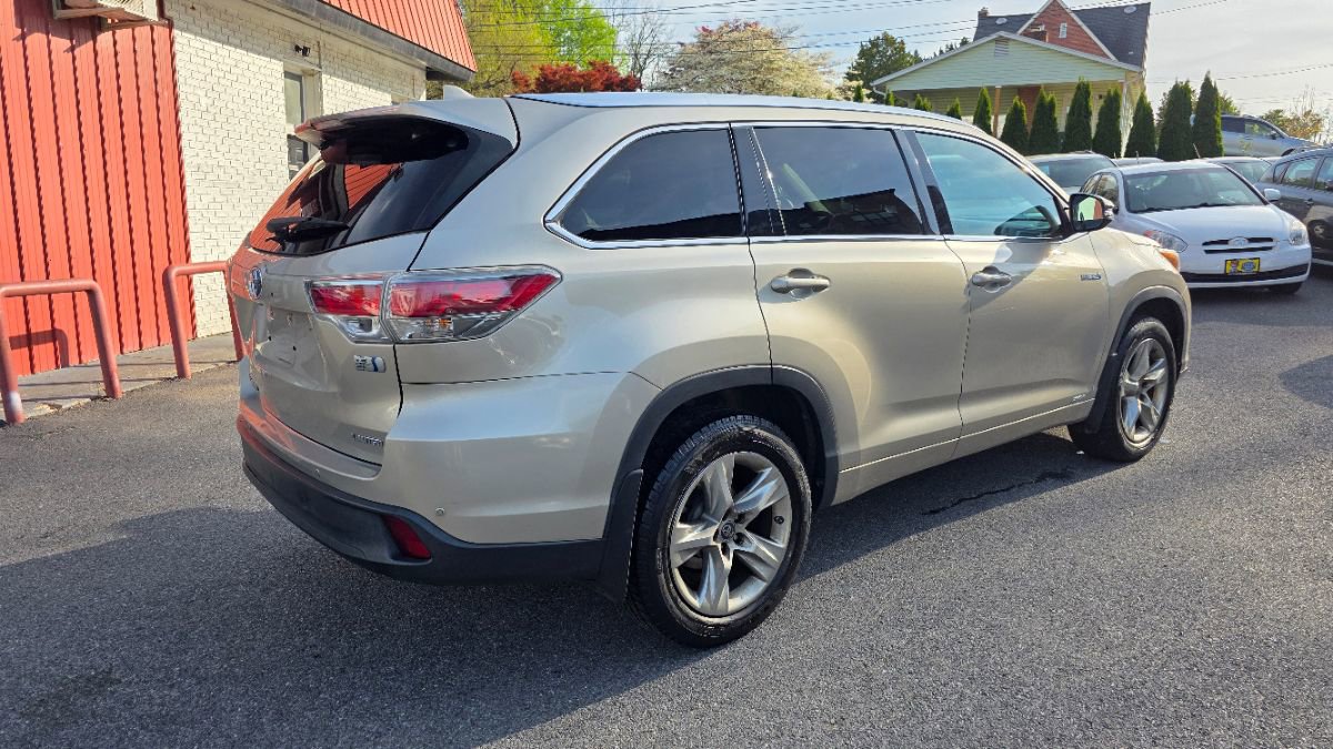 Used 2016 Toyota Highlander Limited Platinum AWD/4WD image 7