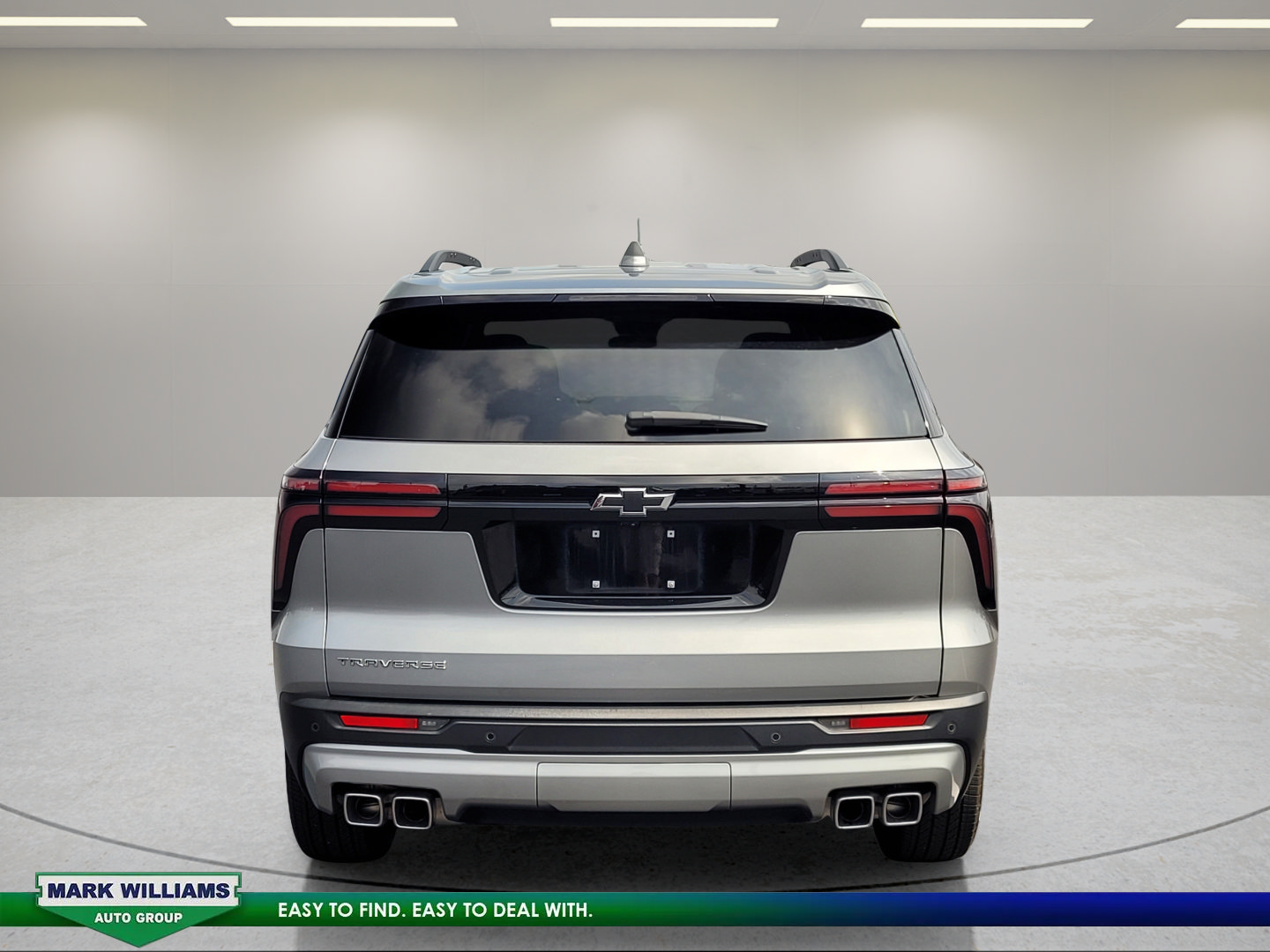 Used 2025 Chevrolet Traverse LT w/ Driver Confidence Package FWD image 5