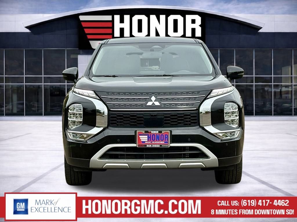 Used 2022 Mitsubishi Outlander SE image 8