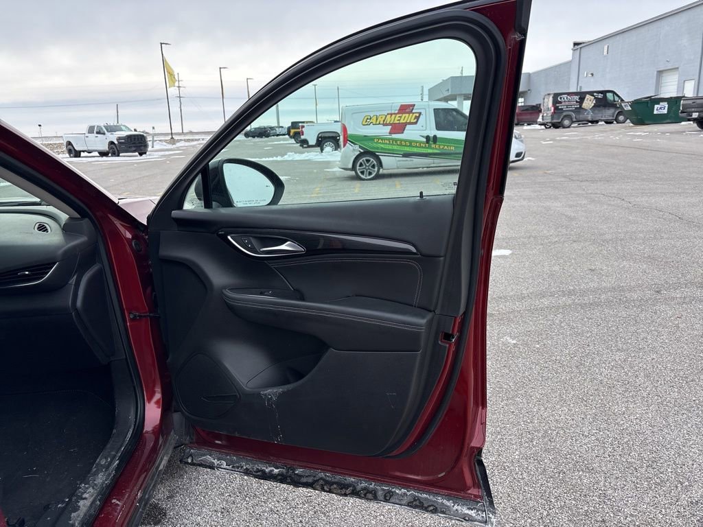 Used 2021 Buick Envision Essence w/ Sport Touring Package image 15