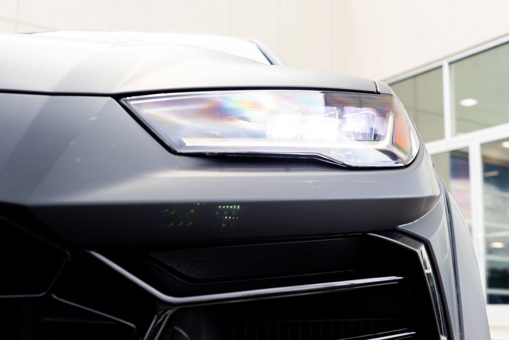 Used 2022 Lamborghini Urus AWD/4WD image 4