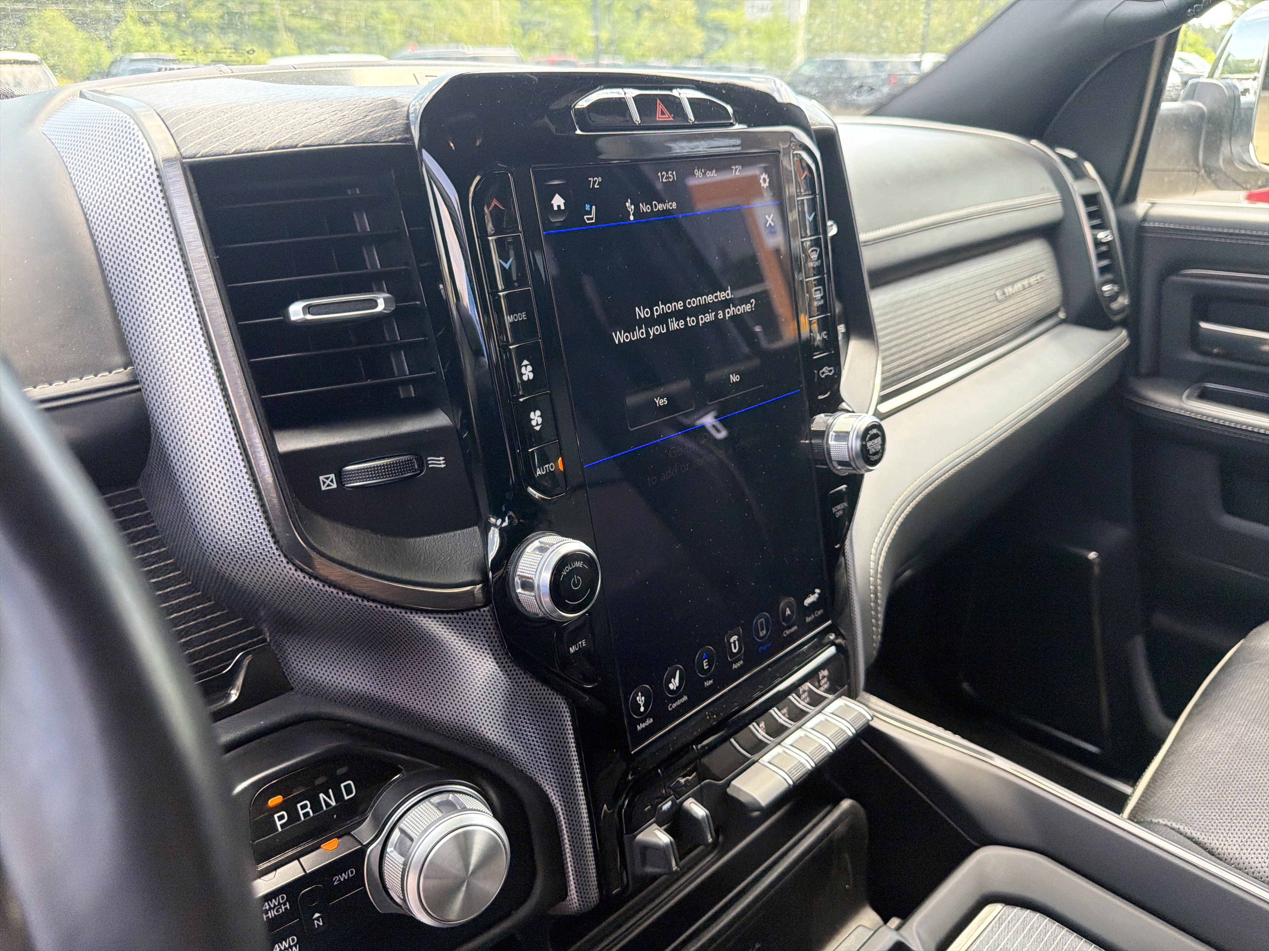 Used 2020 RAM 2500 Limited AWD/4WD image 37