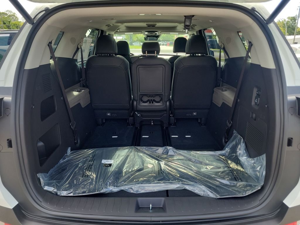 New 2026 Kia Carnival SX FWD image 14