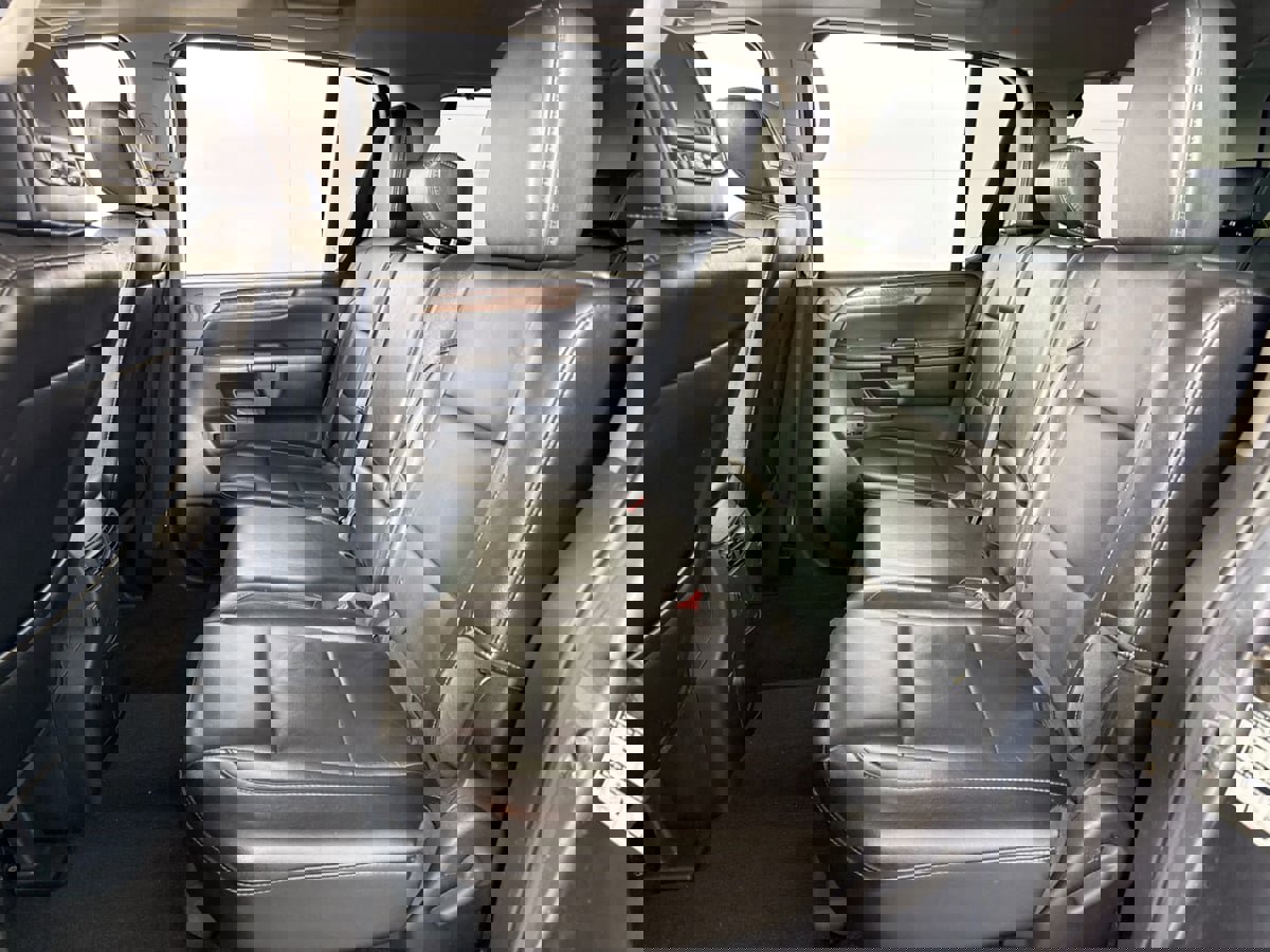 Used 2014 Nissan Armada Platinum image 31