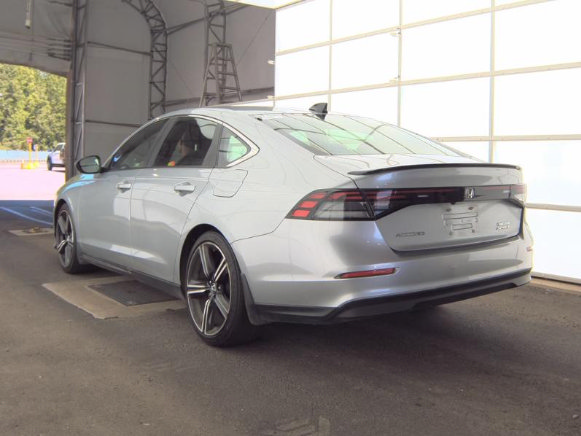 Used 2025 Honda Accord Sport image 4