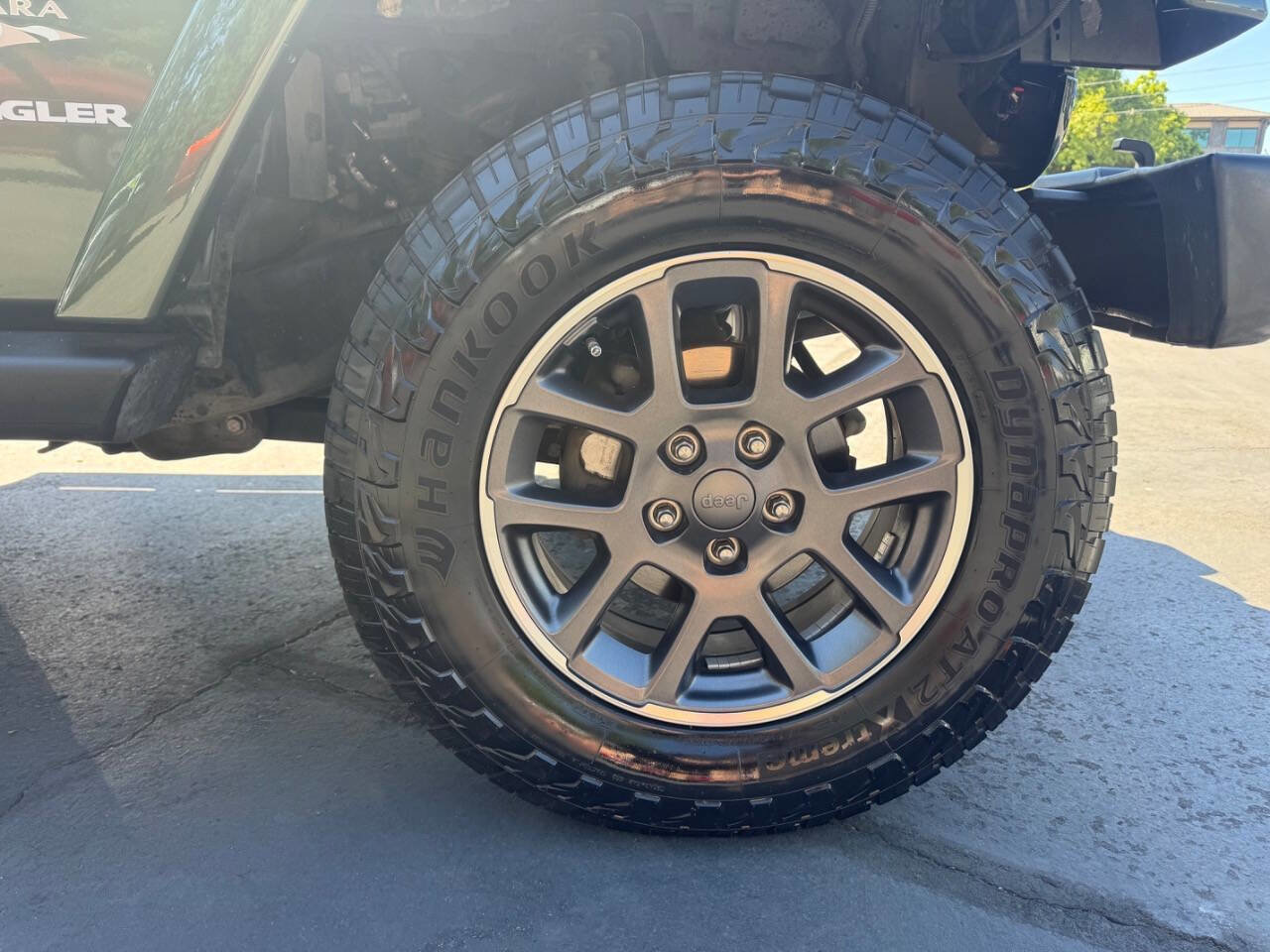 Used 2008 Jeep Wrangler Sahara AWD/4WD image 18