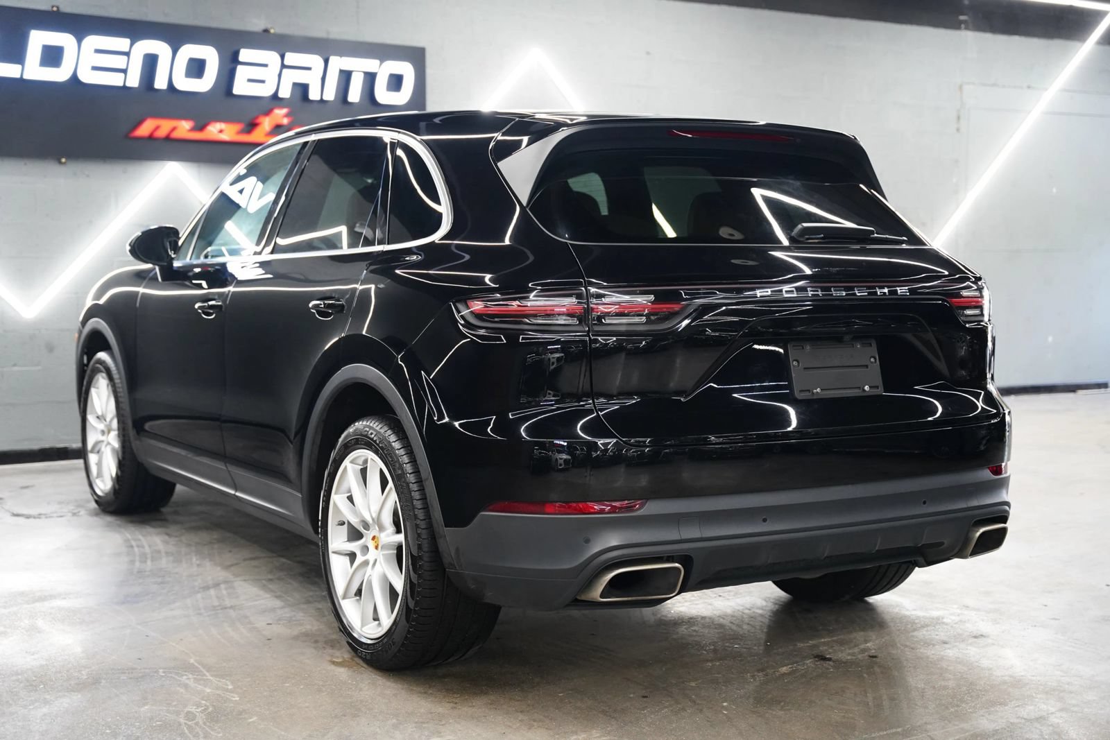 Used 2019 Porsche Cayenne AWD/4WD image 23
