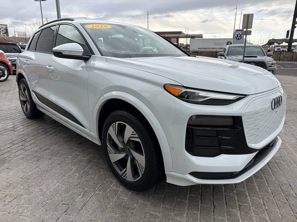 Used 2025 Audi Q6 e-tron Premium w/ Convenience Package image 7