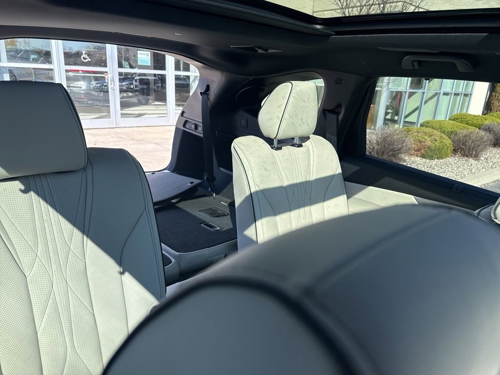 Used 2026 Acura MDX A-Spec image 32