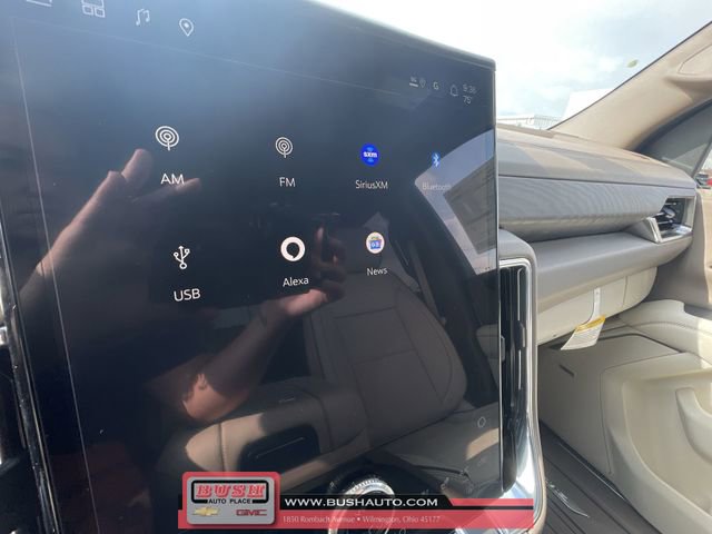 New 2025 GMC Yukon Denali w/ Sun & Power Step Package image 13