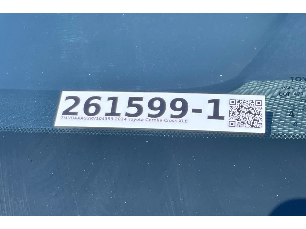 Used 2024 Toyota Corolla Cross XLE w/ Convenience Package FWD image 53