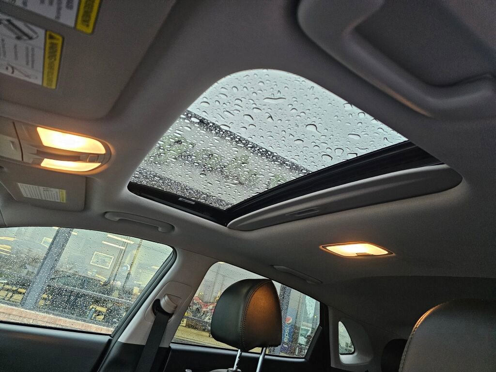 Used 2023 Hyundai Kona Limited image 19