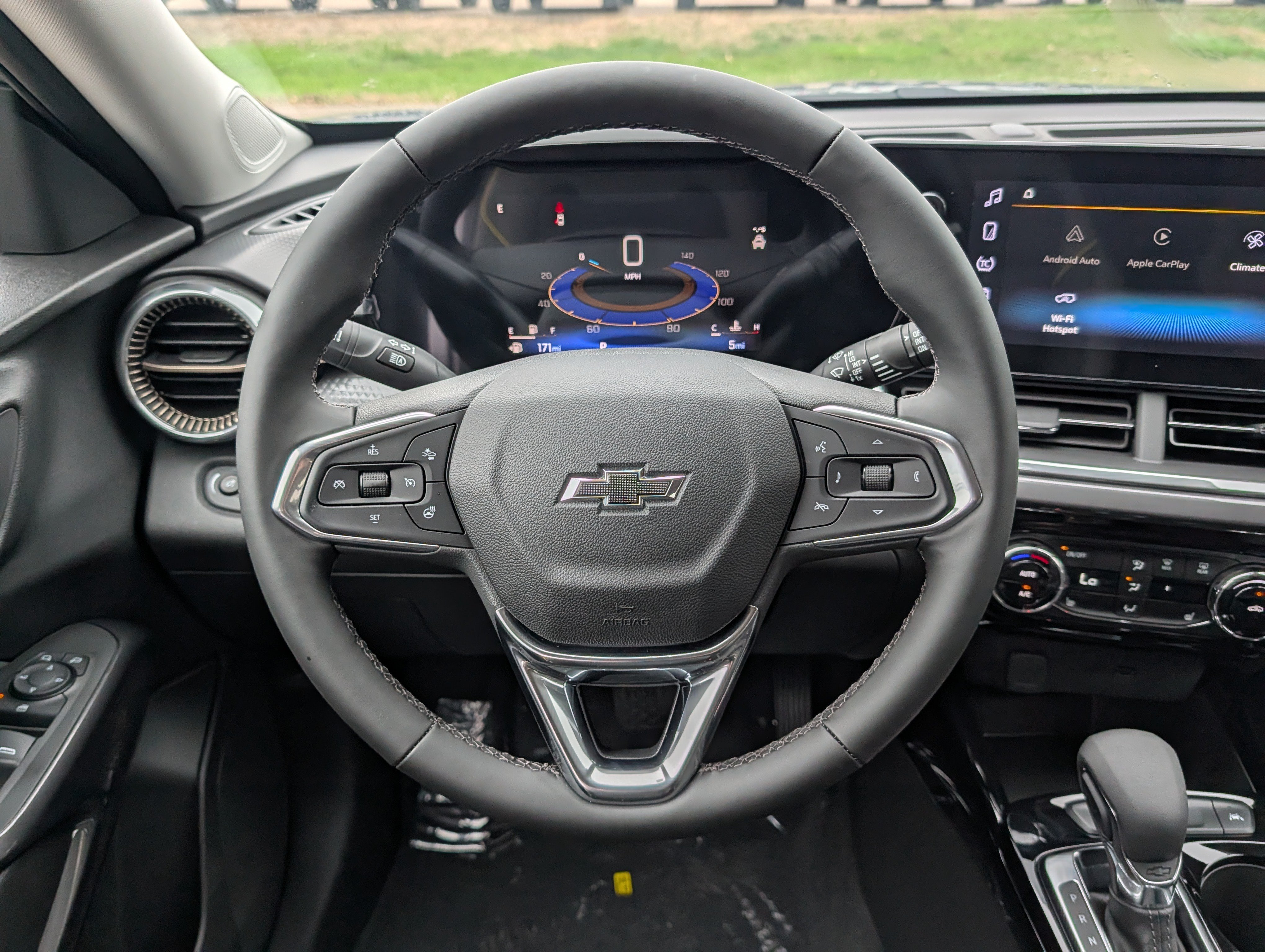 New 2026 Chevrolet Trax ACTIV w/ Driver Confidence Package FWD image 12