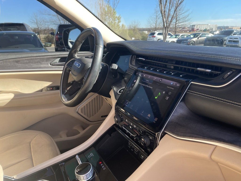 Used 2021 Jeep Grand Cherokee L Limited w/ Luxury Tech Group II image 30