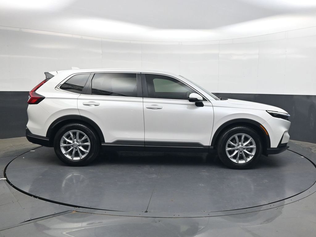 Used 2025 Honda CR-V EX image 3