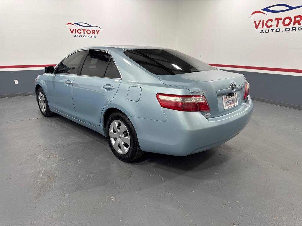 Used 2009 Toyota Camry LE FWD image 4