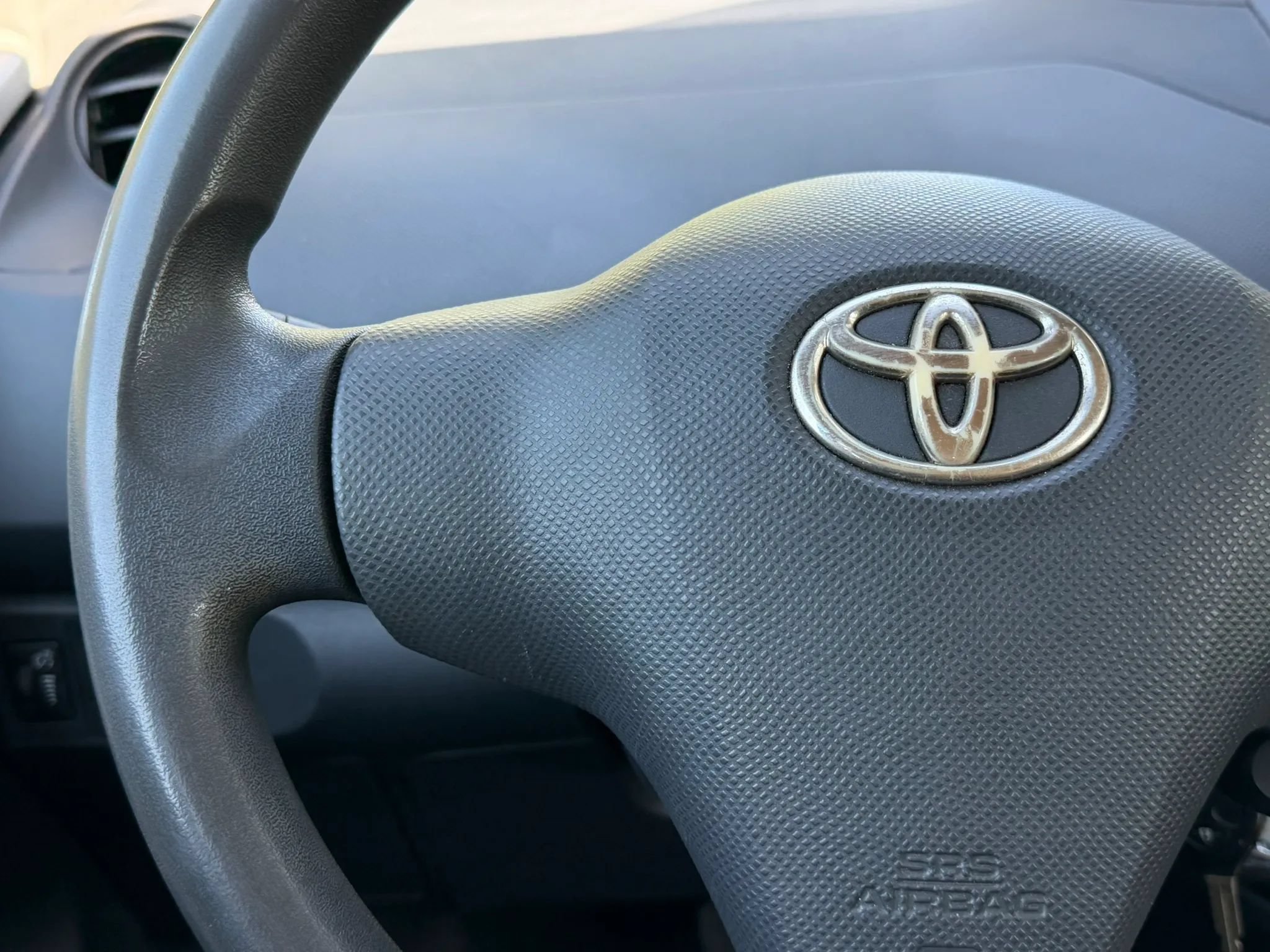 Used 2011 Toyota Yaris 4-Door Hatchback w/ PWR Pkg w/Steel Wheels FWD image 19