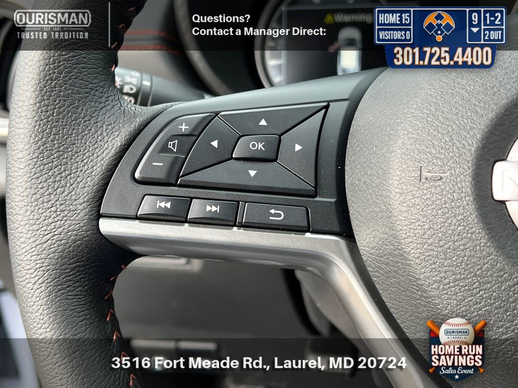 New 2025 Nissan Versa SR w/ Trunk Package FWD image 23
